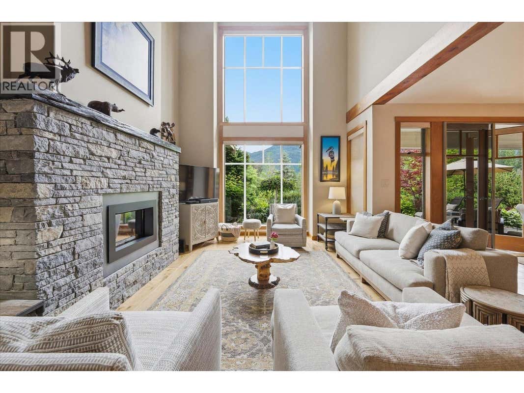 8323 GLEN ABBEY LANE