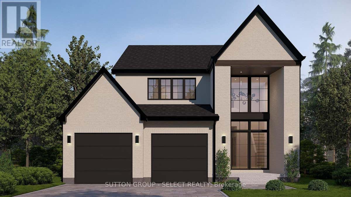 35 WOODLAND WALK