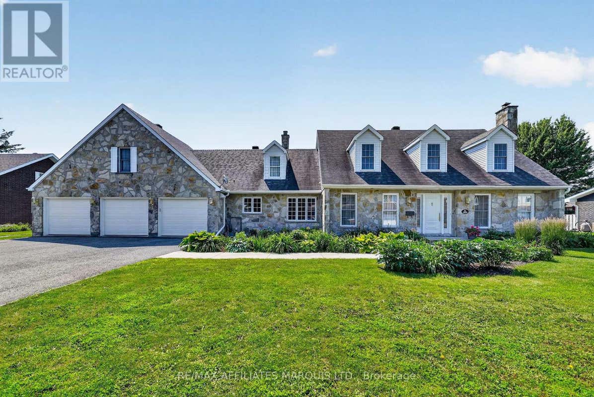 1920 BELVEDERE CRESCENT