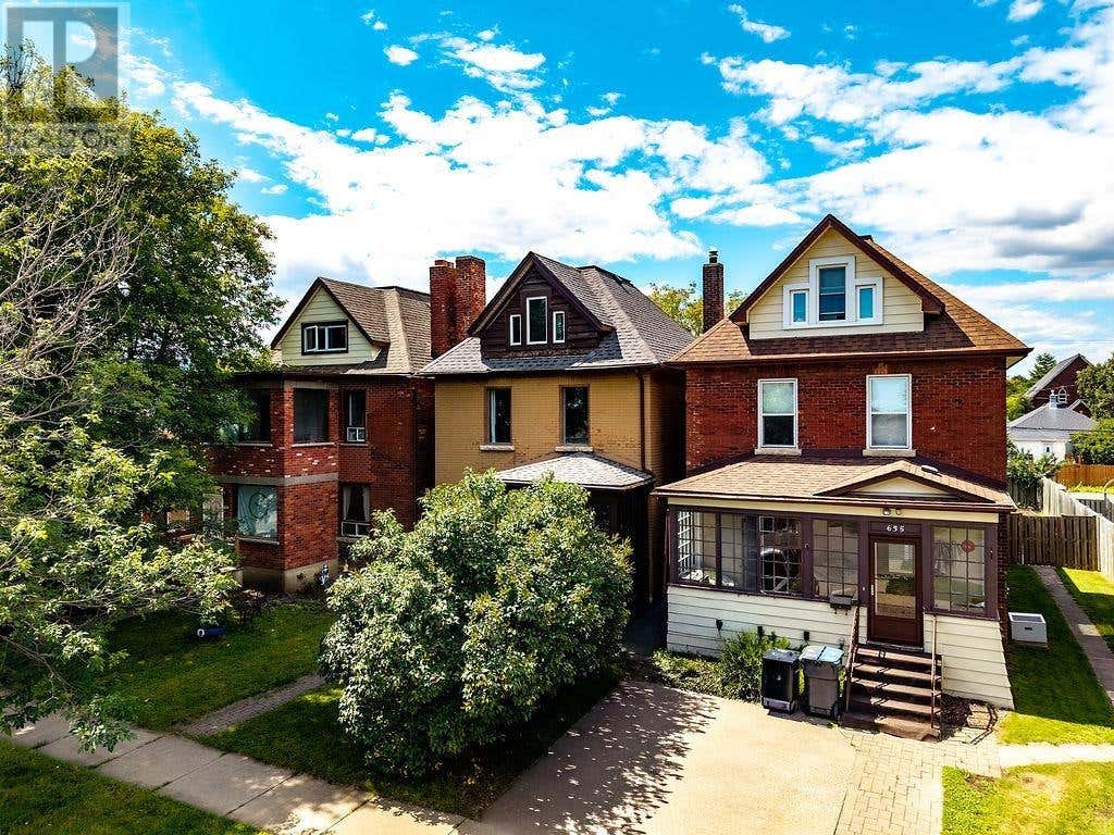 637 CATHERINE ST.