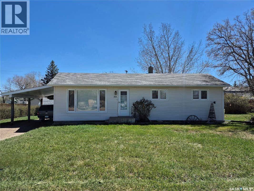317 2ND STREET W