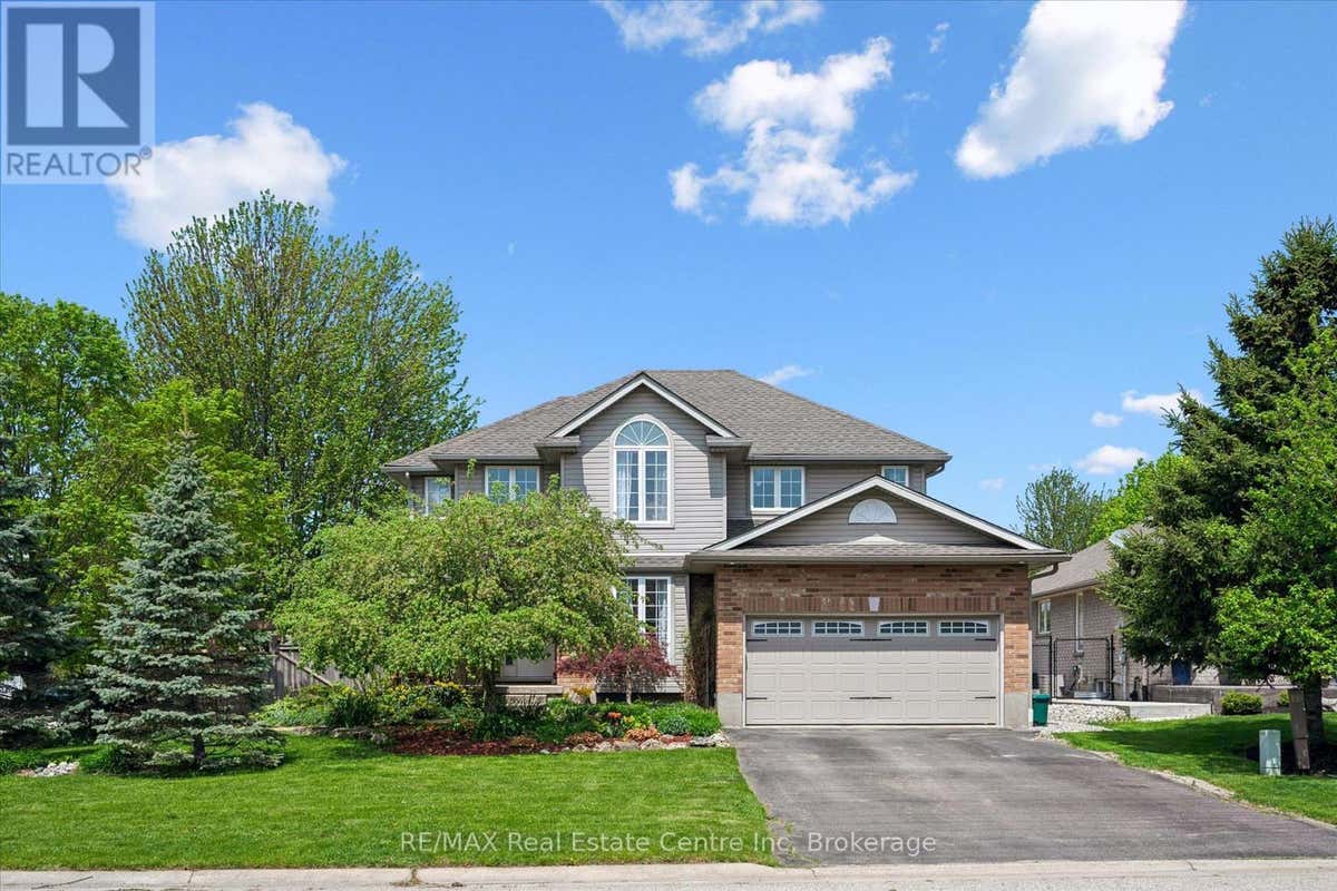 332 DANIEL CRESCENT