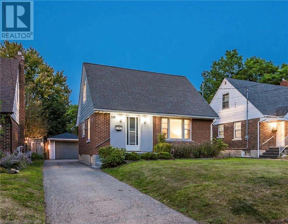 118 BELMONT Avenue W, Kitchener, ON N2M1L4 House For Sale RE/MAX 40647726