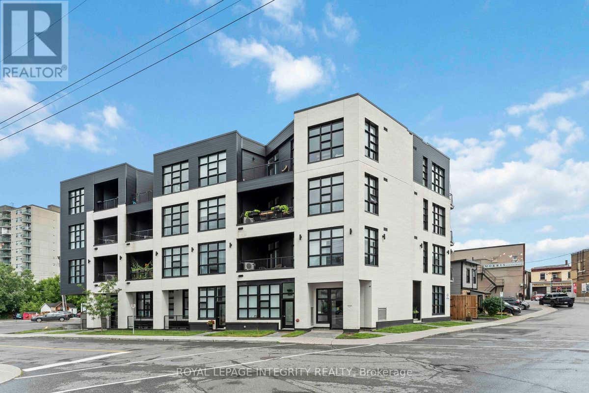 101 Pinhey St Unit 302  