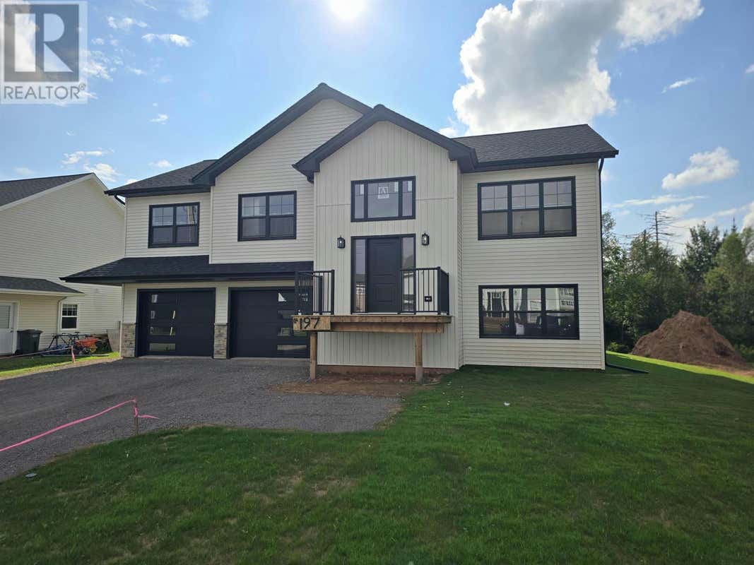 197 Essex Cres  