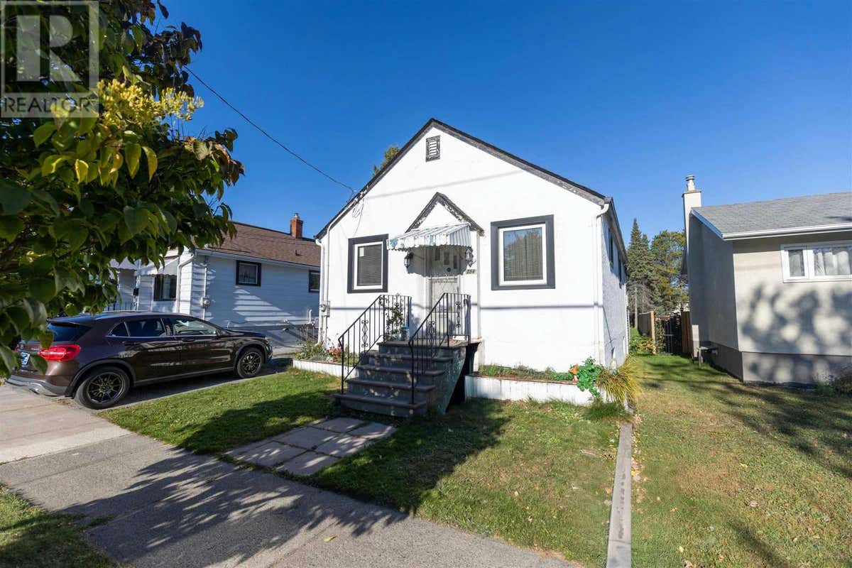 254 Egan ST, Thunder Bay, ON P7A2W7 House For Sale RE/MAX TB243179