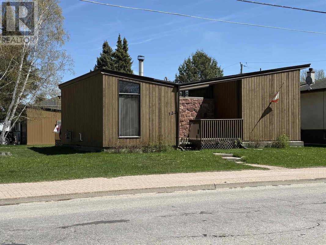133 MEMORIAL AVE