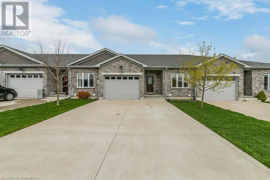 815 BAKER Avenue S, Listowel, ON N4W0G5 House For Sale RE/MAX 40653141