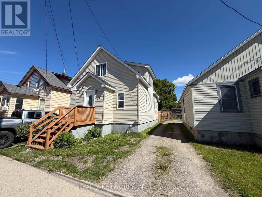 30 GOLDEN AVENUE