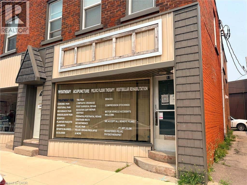 11 COLBORNE STREET N