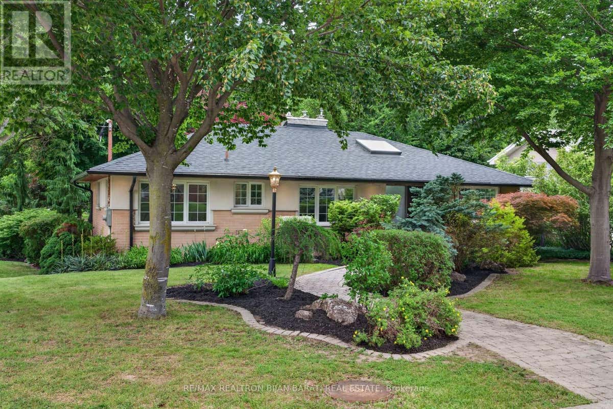 53 SUMNER HEIGHTS DRIVE