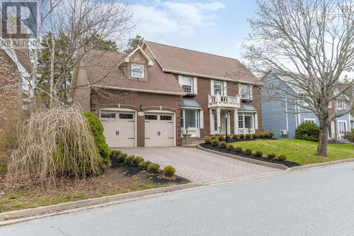 171 CRESTHAVEN DRIVE