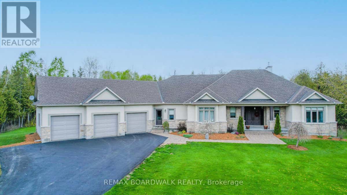 49 SAWGRASS CIRCLE