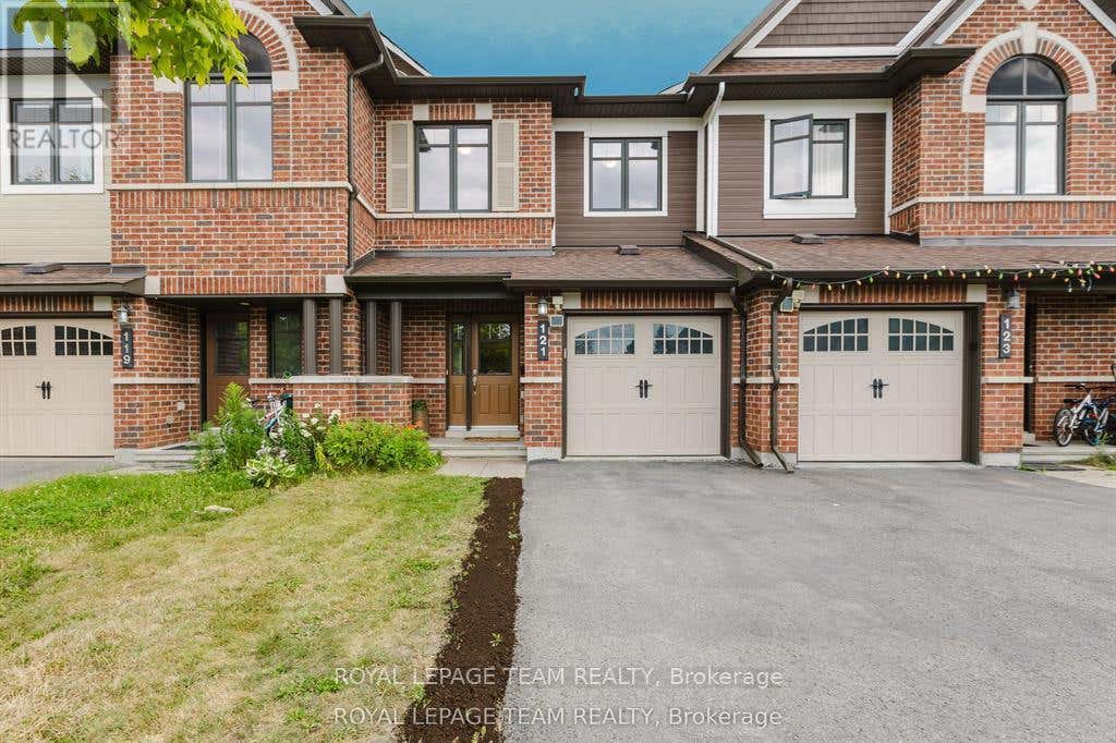 121 MANCINI WAY, Ottawa, ON K2J5X3 Home For Rent RE/MAX X12499444 - Main Image