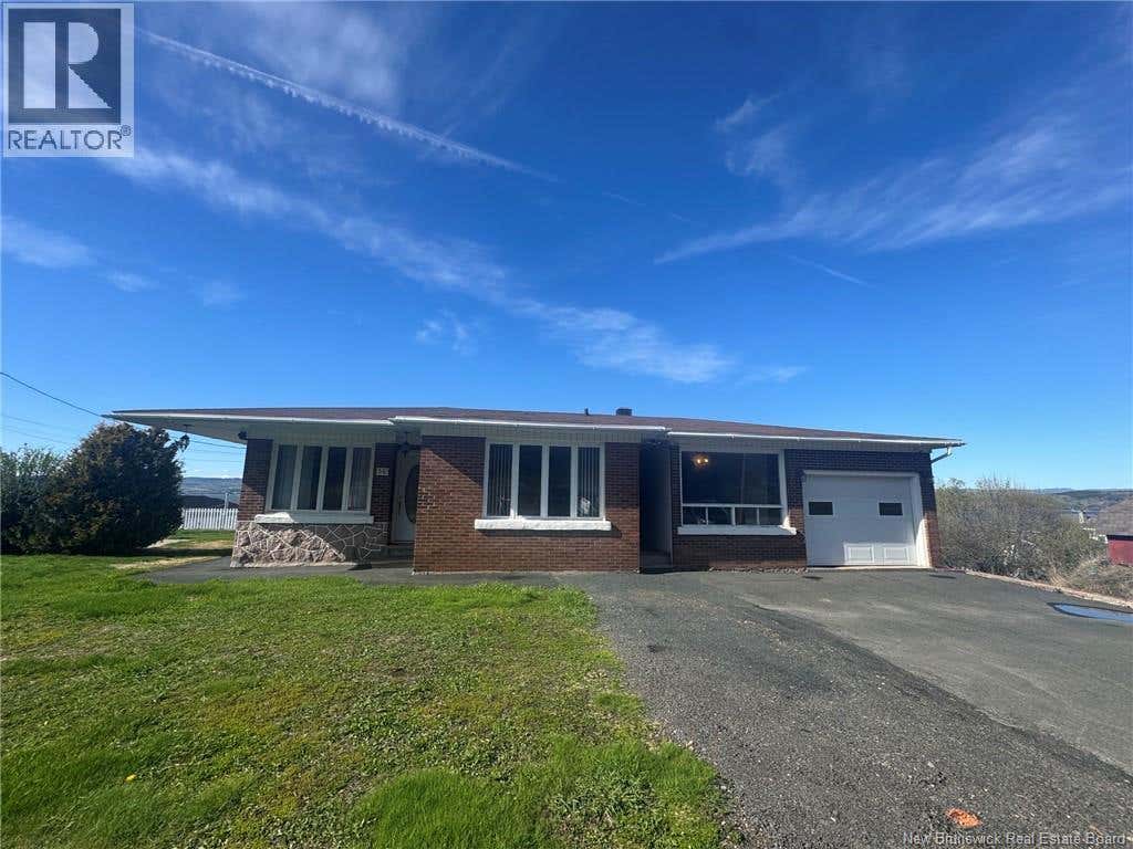345 VICTORIA STREET
