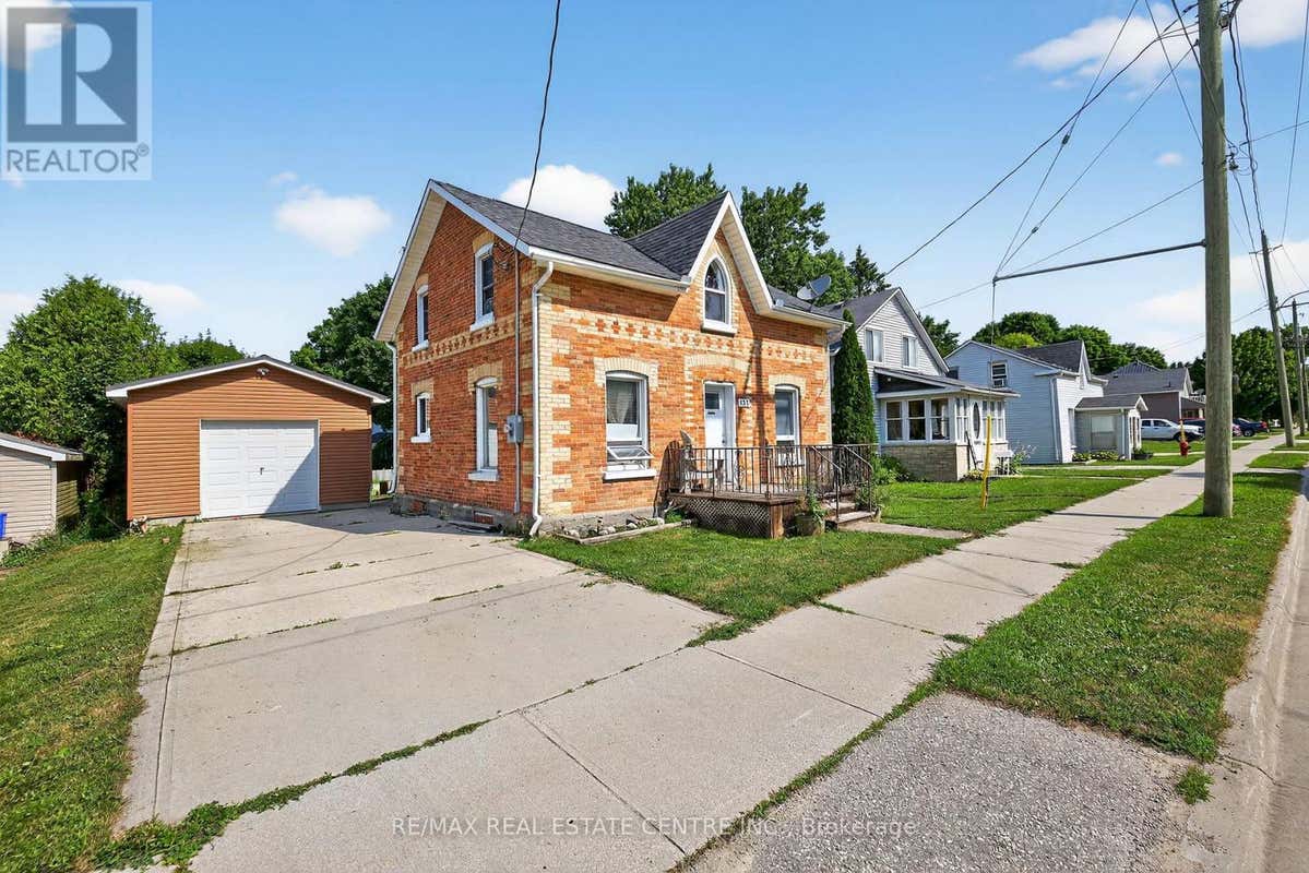 135 FREDERICK STREET E