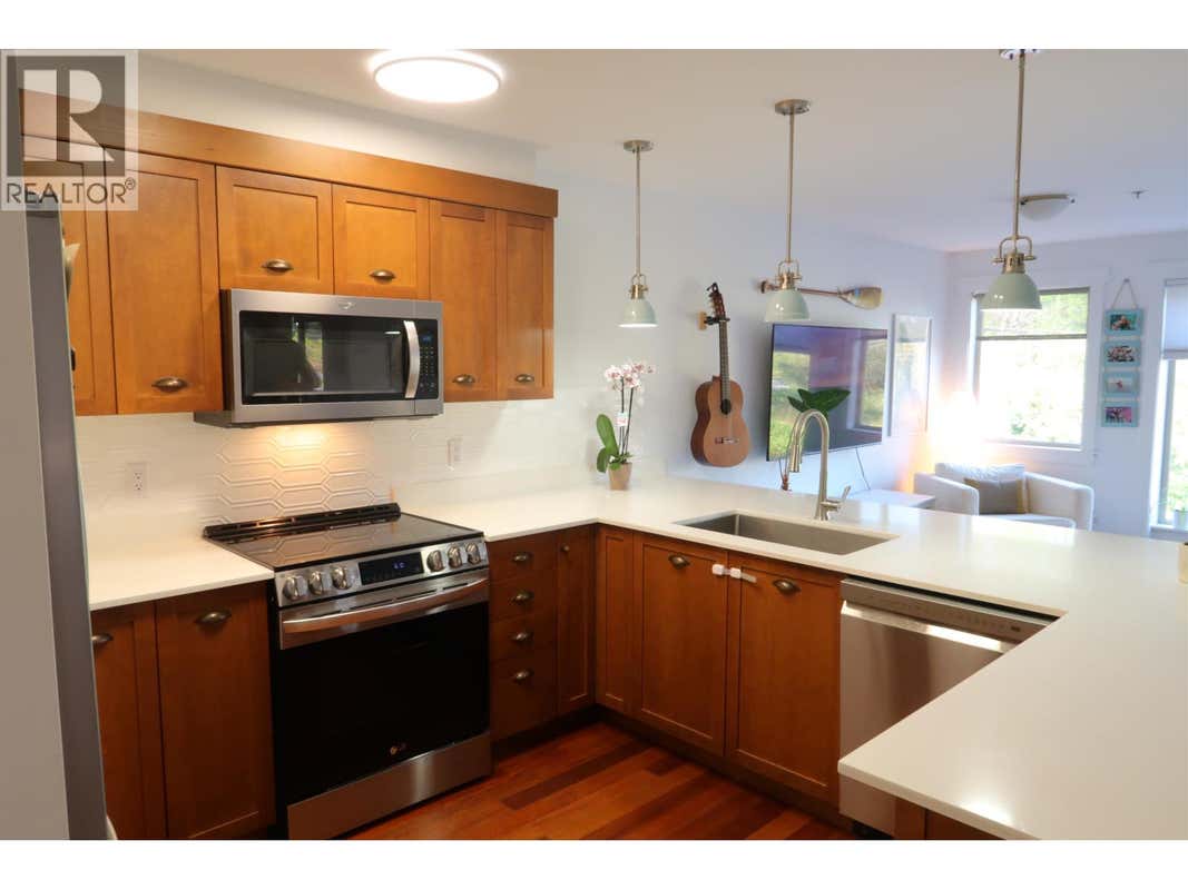 201 414 GOWER POINT ROAD