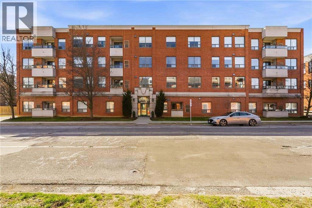 8 MAIN STREET UNIT# 203