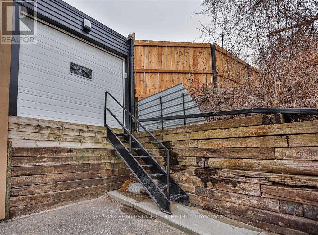 STORAGE - 16 NASHVILLE AVENUE