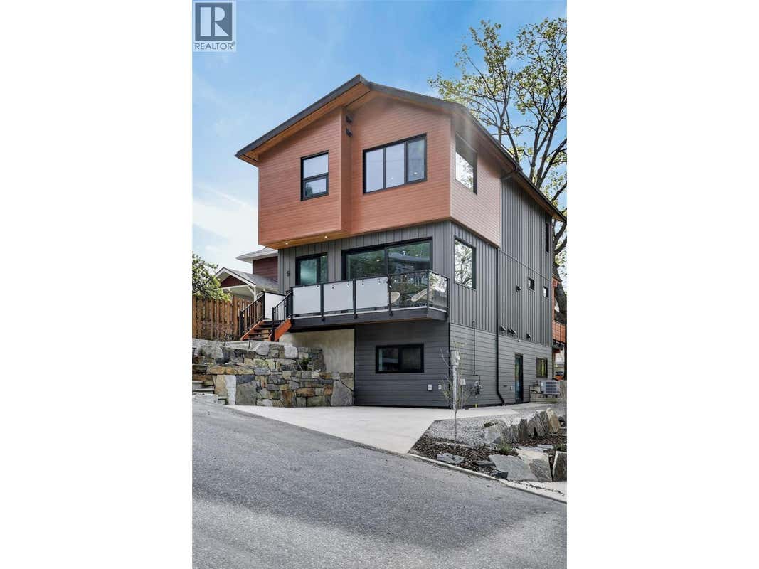 9 PINE STREET UNIT# 9