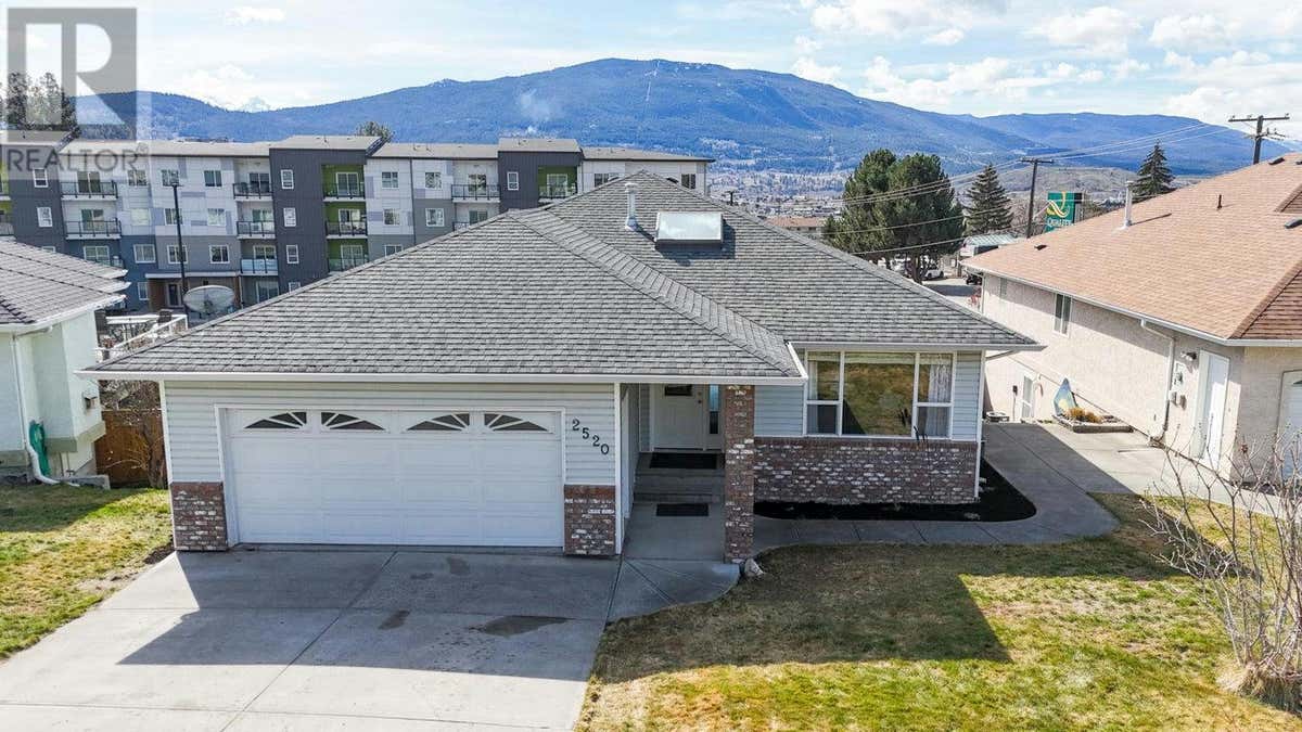 2520 REID CRT  