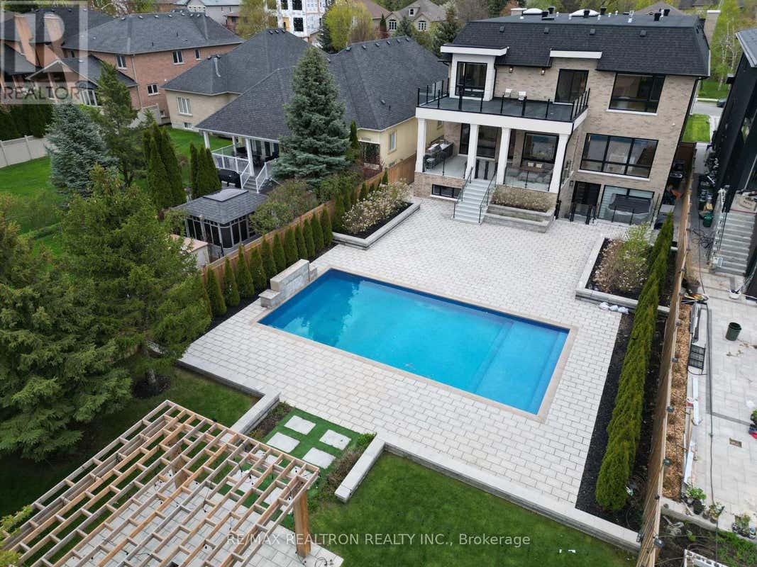 116 OAK AVENUE
