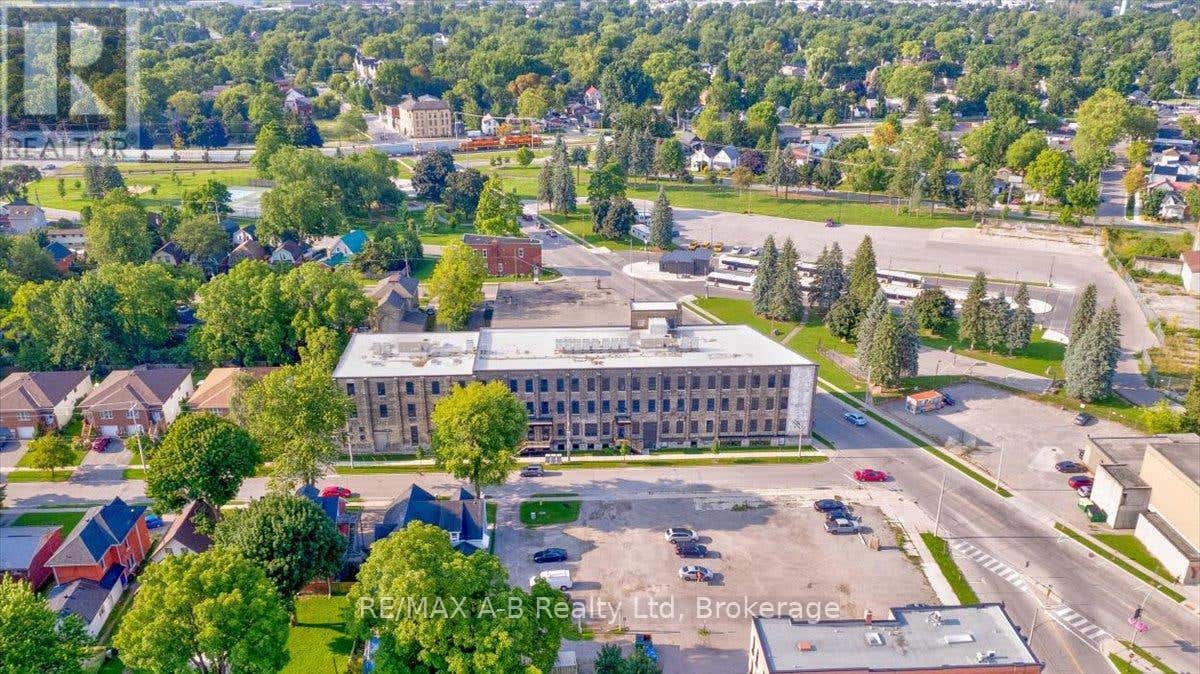 245 DOWNIE St Unit 112  