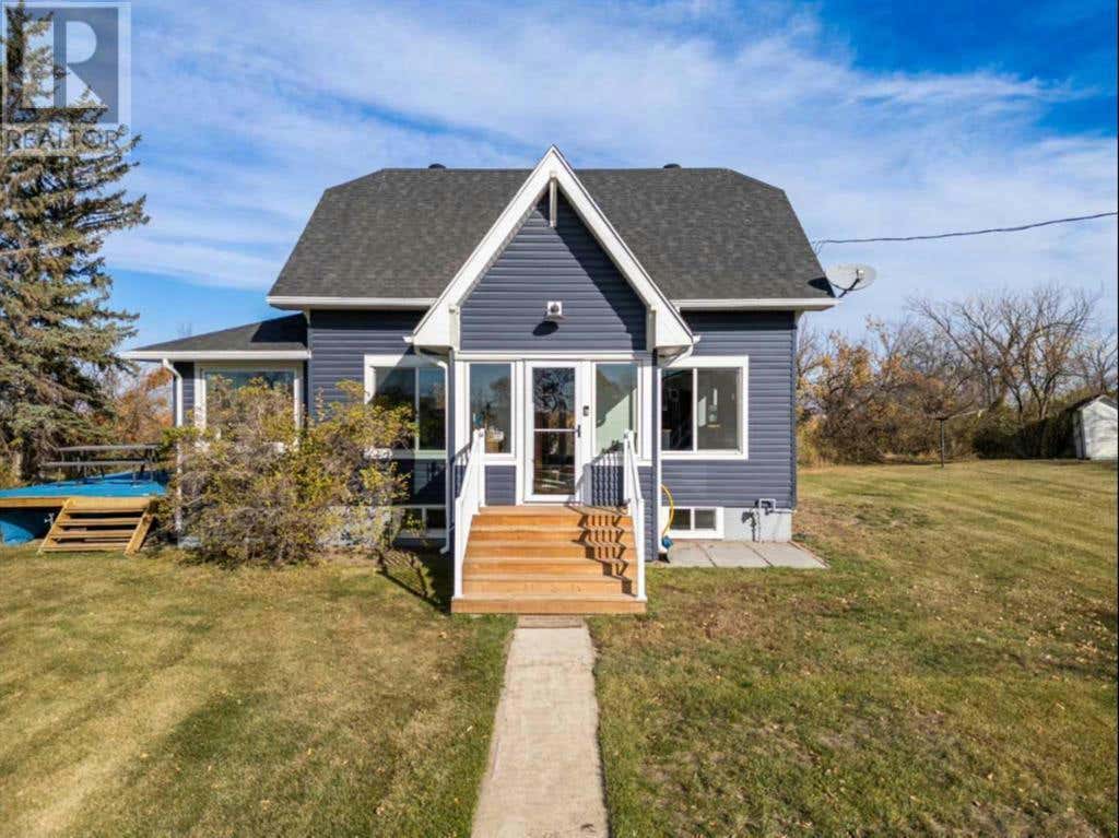 160075 Rural Road 212, Rural Vulcan County, AB T0L2B0 House For Sale