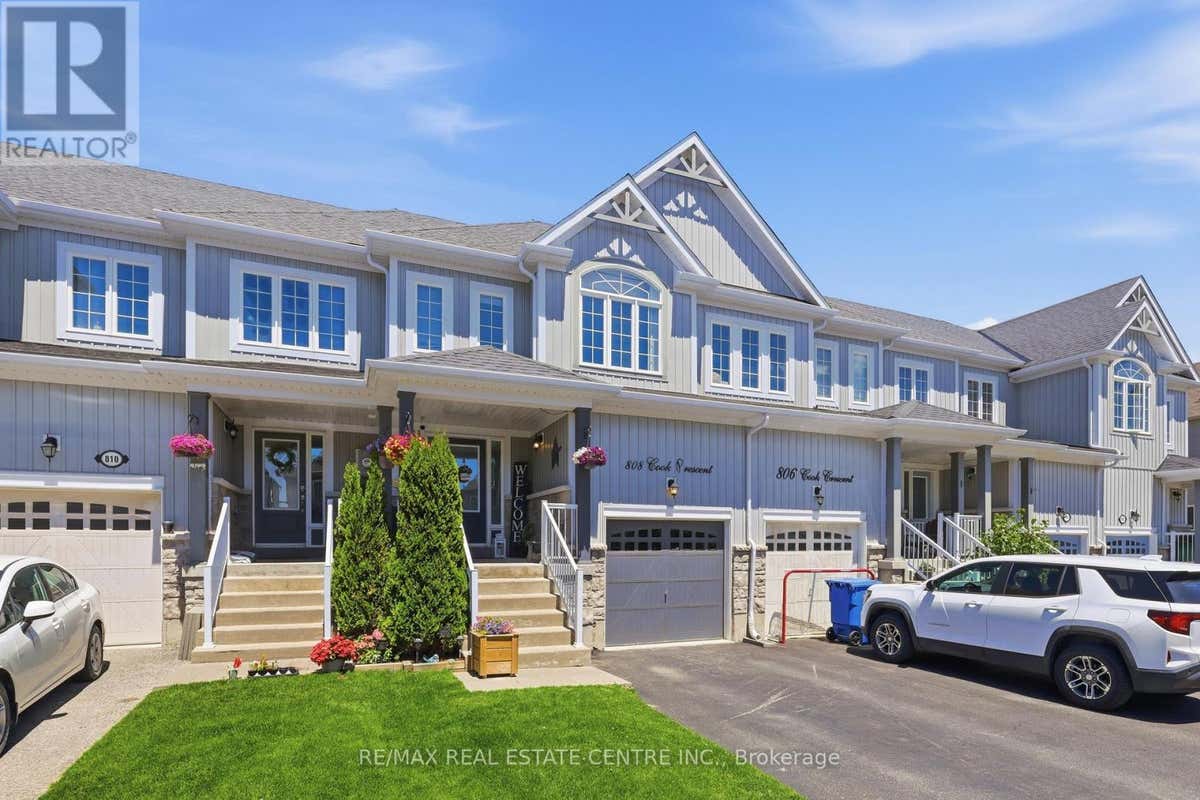 808 COOK CRESCENT