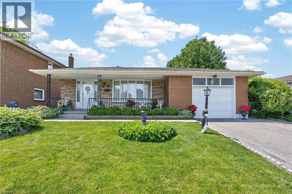 11 FASSETT AVENUE
