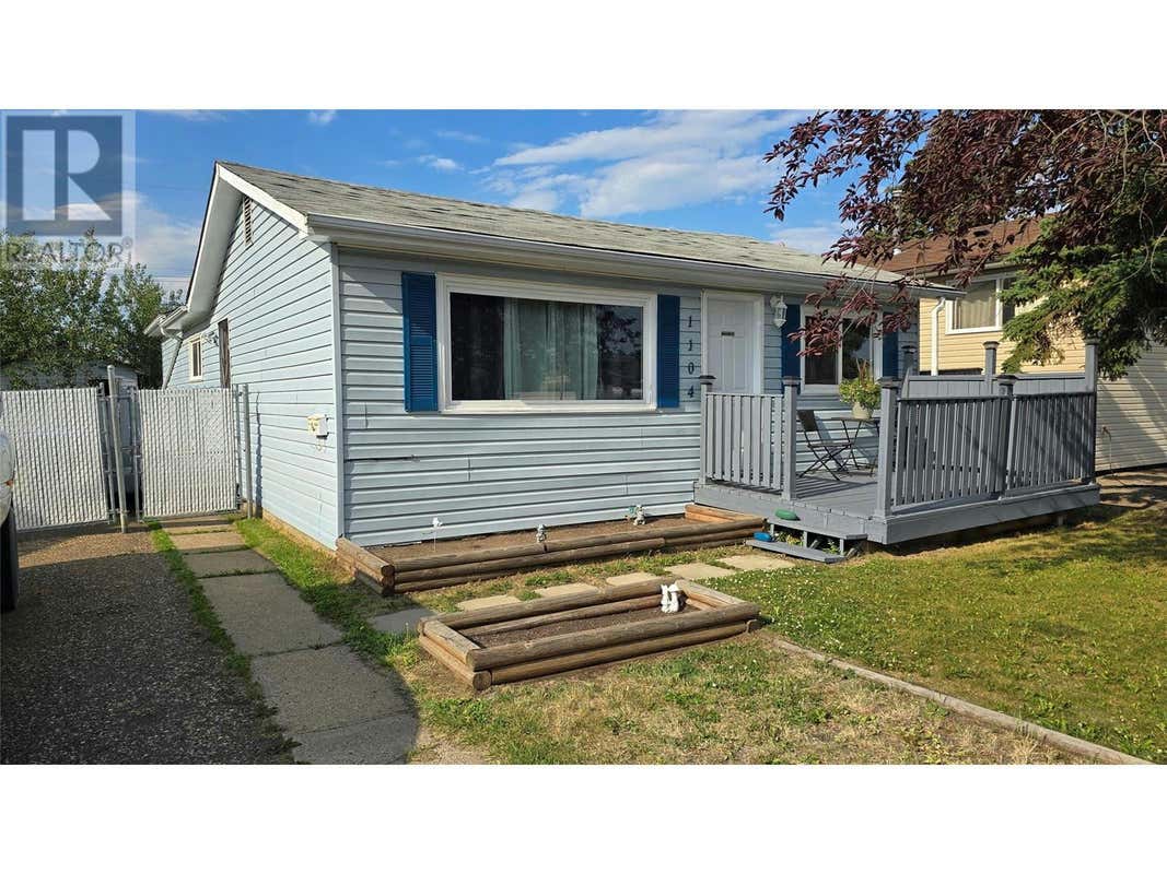 1104 120 Ave  