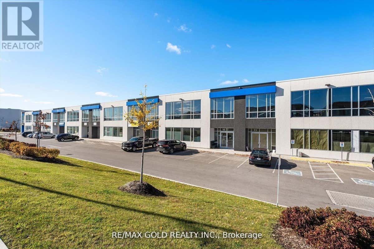 8 - 10950 WOODBINE AVENUE