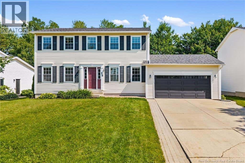 38 CARRINGTON LANE
