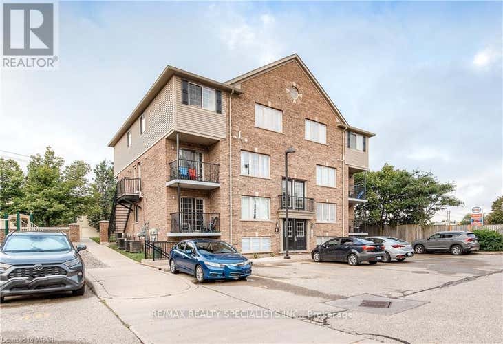 25 - 12 HOLDBORN DRIVE