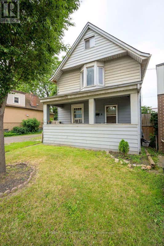 372 BEACH ROAD