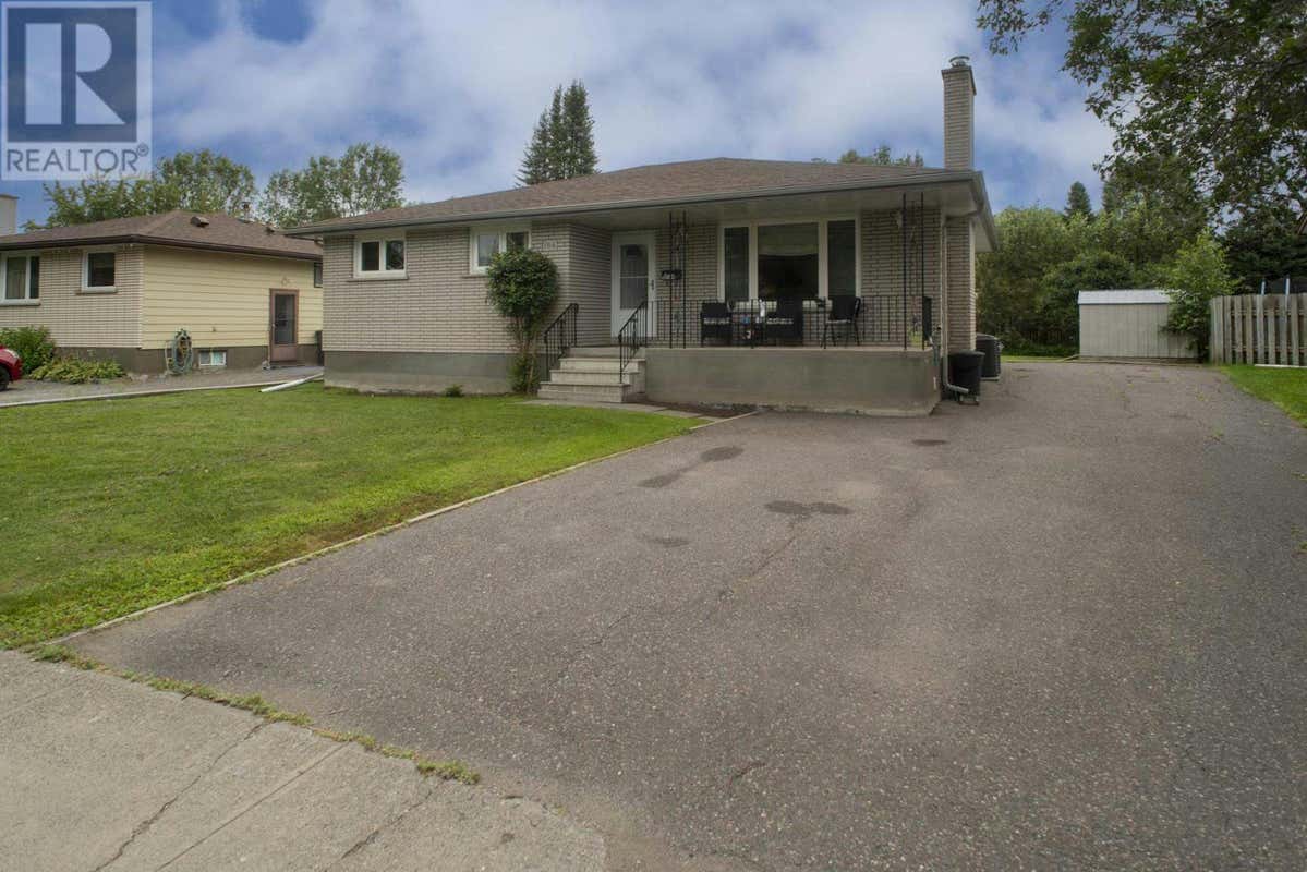 164 County BLVD, Thunder Bay, ON P7A7M7 À vendre RE/MAX TB243248