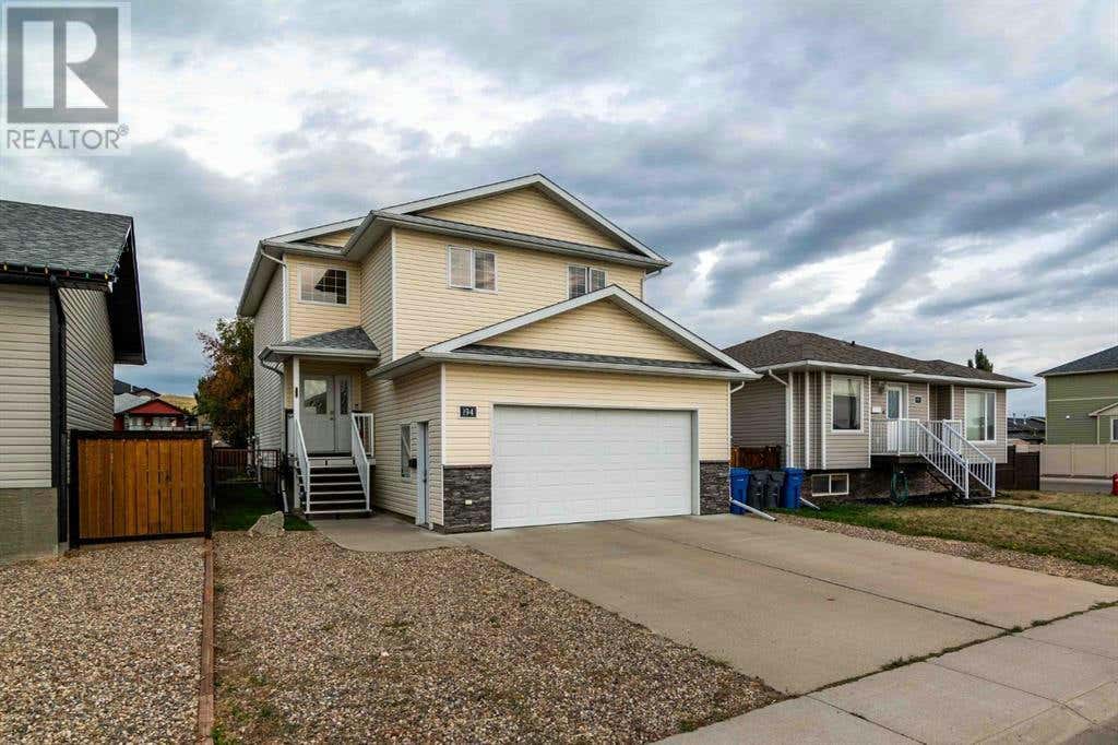 194 Ranchlands Boulevard NE, Medicine Hat, AB T1C0E3 À vendre RE/MAX A2166508