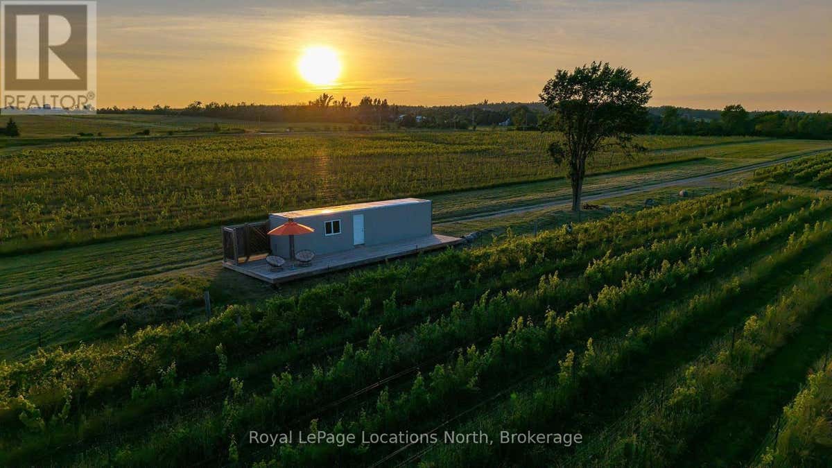 357065 THE BLUE MOUNTAINS MEAFORD TOWNLINE ROAD