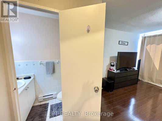 332 - 2 VALHALLA INN ROAD, TORONTO (ISLINGTON-CITY CENTRE WEST