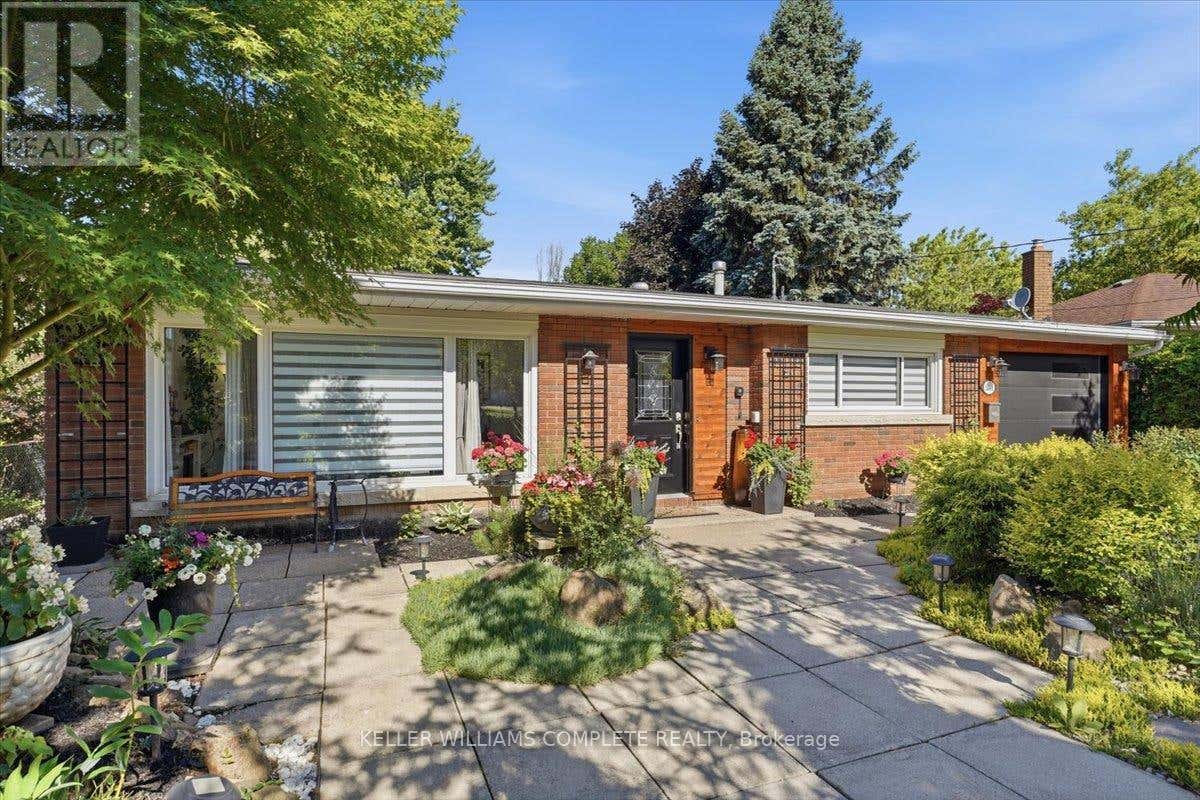 3255 PRIOR CRESCENT