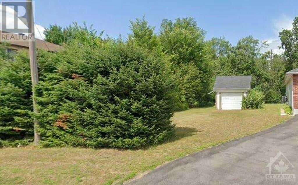 1391 MCMAHON Ave