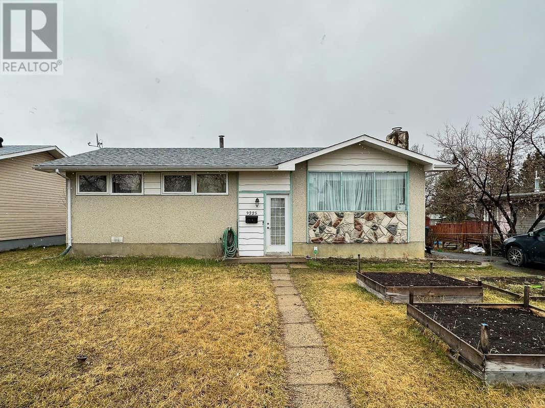 9225 6 St  