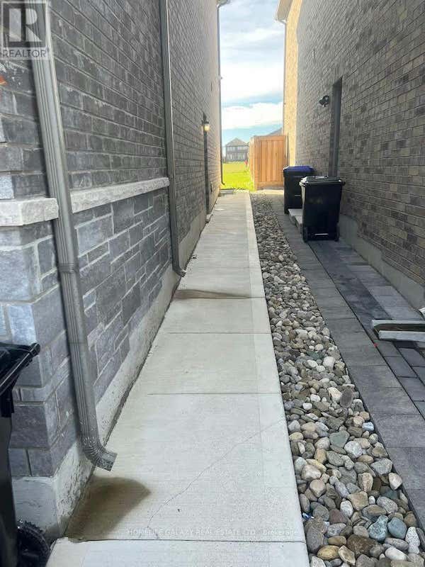 102 ARNOLD CRESCENT, New Tecumseth (Alliston), ON L9R0T5 Home For Rent