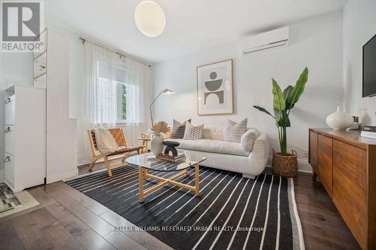 MAIN - 23 WHITE AVENUE