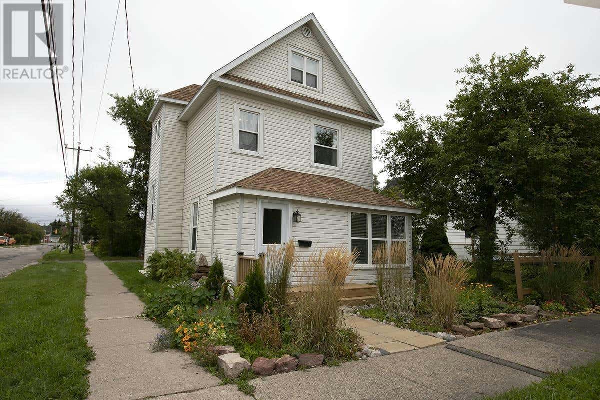 44 Laird ST, Sault Ste. Marie, ON P6B2R9 House For Sale RE/MAX SM242360