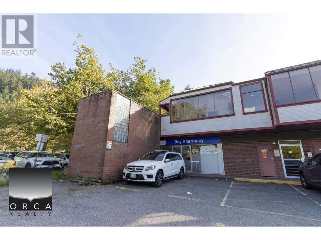 A 6377 BRUCE STREET, West Vancouver, BC V7W2G5 Home For Rent RE/MAX