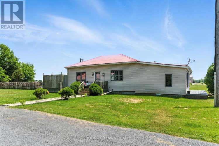 683 COUNTY RD 18 ROAD