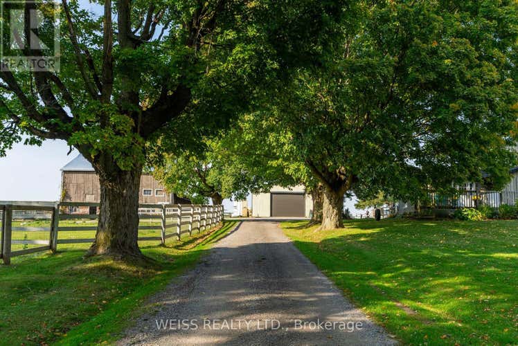 772 TOWNLINE ROAD W