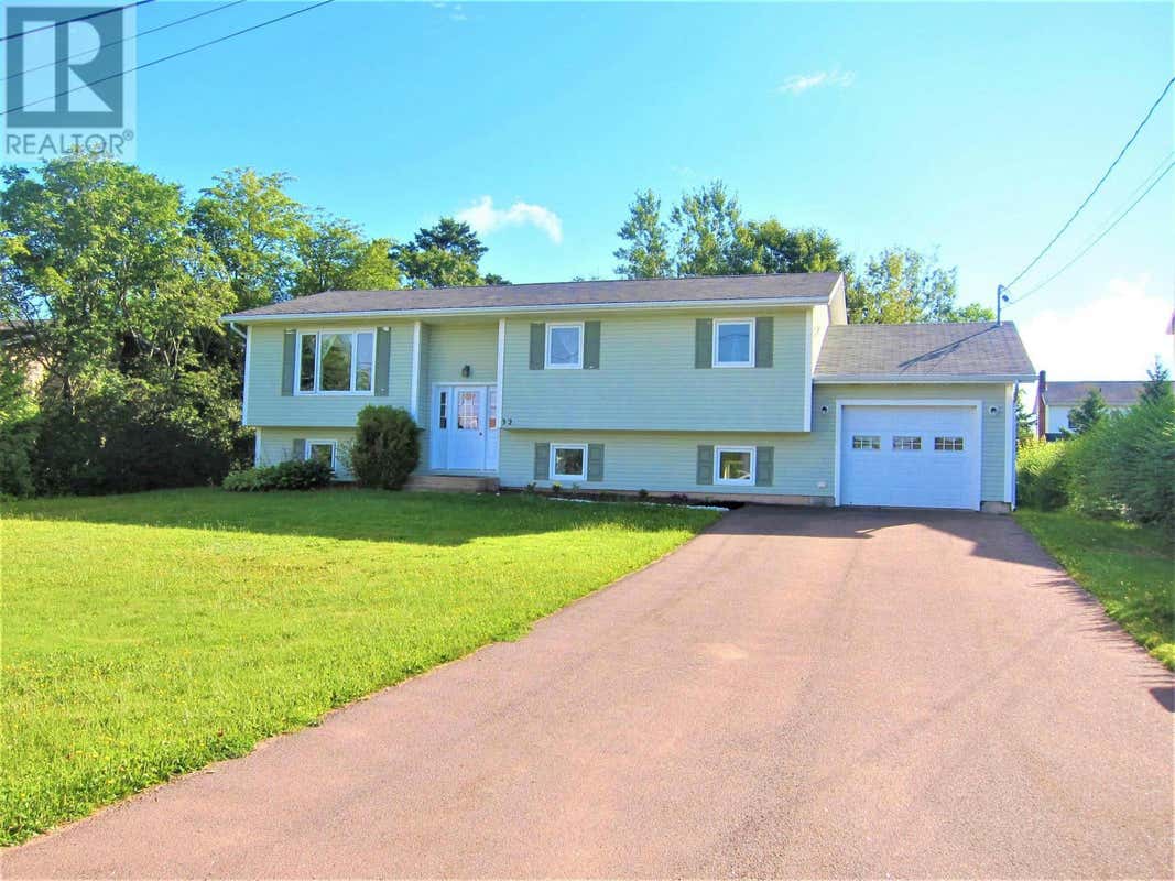 32 Massey Dr  