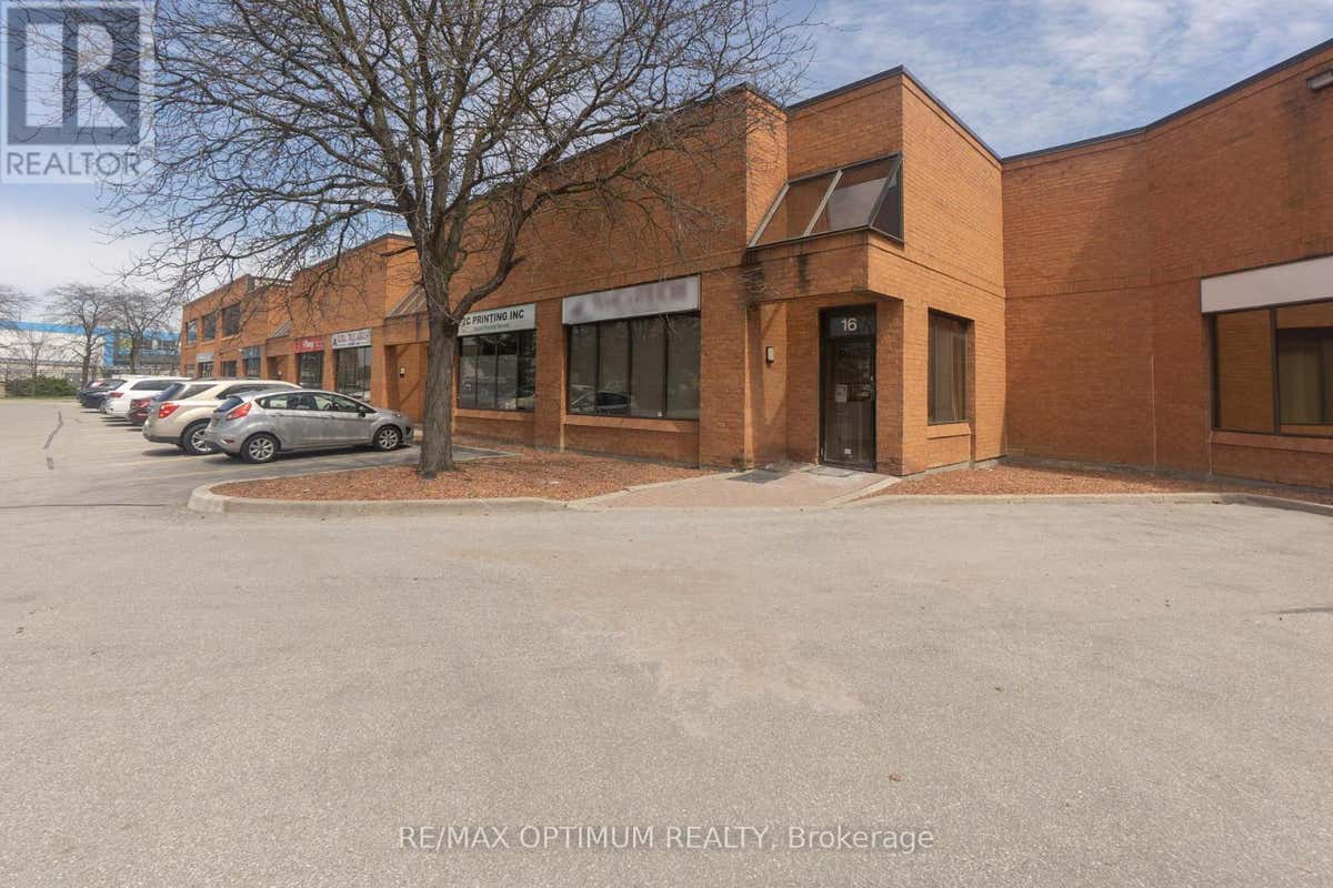 16 - 3 BREWSTER ROAD